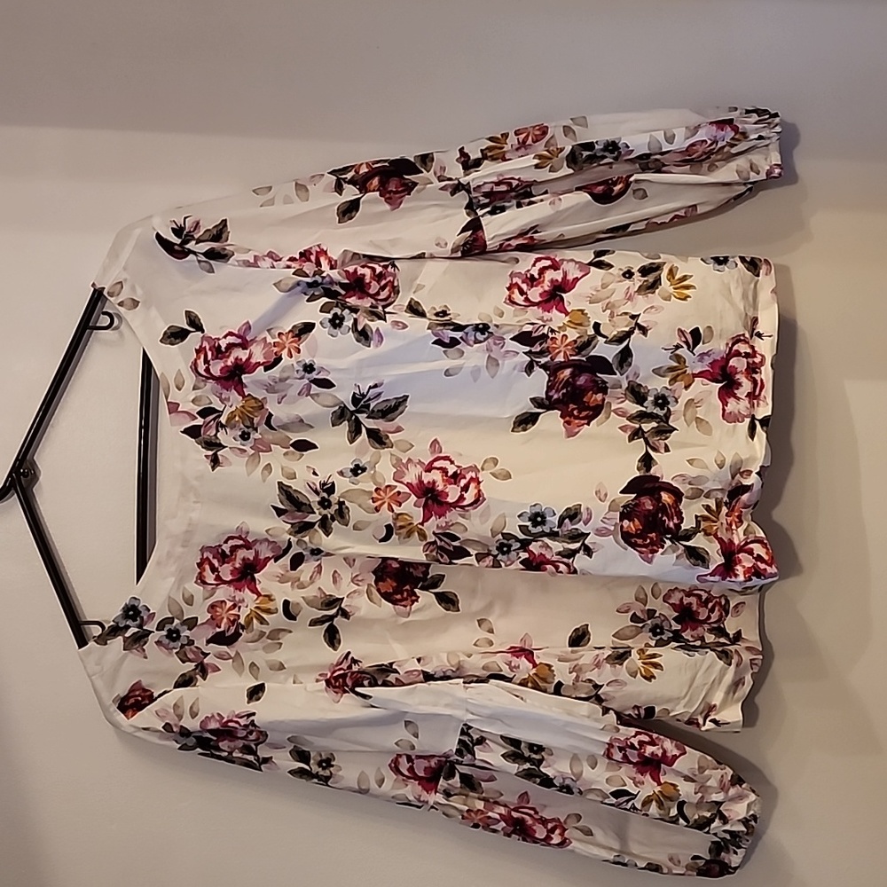 Floral top